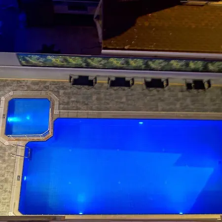 Aslan - Ex 4* 阿拉尼亚