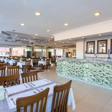 Otel Aslan & 4*